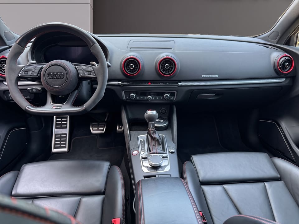 Audi RS3, tableau de bord, avant et après traitement